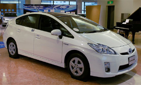 トヨタ プリウス